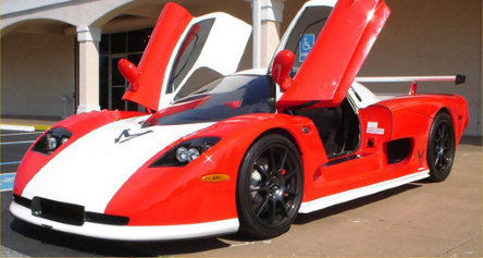 Mosler MT900S-Monstrul de 1800 cai putere Mosler MT900S-Monstrul de 1800 cai putere