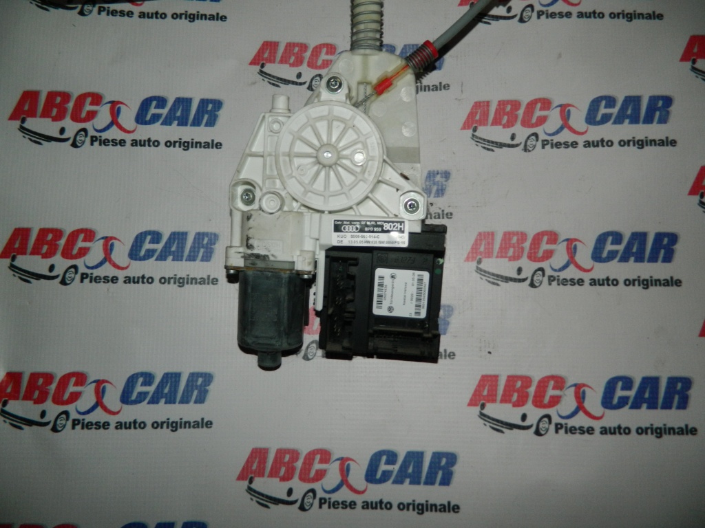 Motaras macara usa dreapta fata Audi A3 8P cod: 8P0959802H model 2005 - 2012