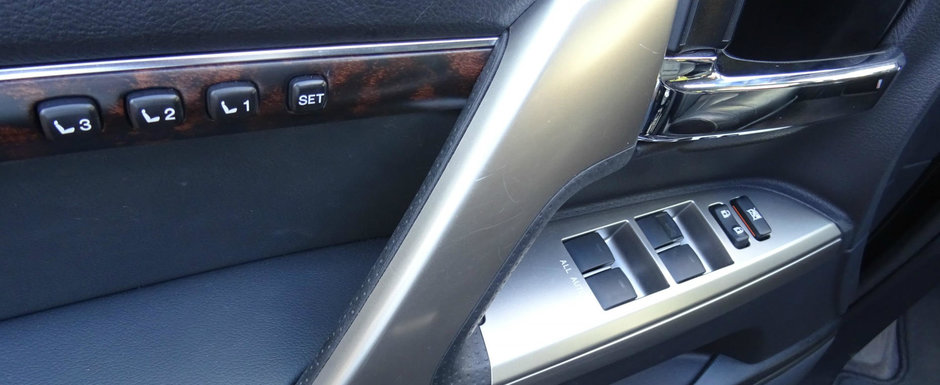 Motivul pentru care aceasta Toyota din 2016 costa mai mult decat un S-Class nou-nout. POZE REALE Motivul pentru care aceasta Toyota din 2016 costa mai mult decat un S-Class nou-nout. POZE REALE