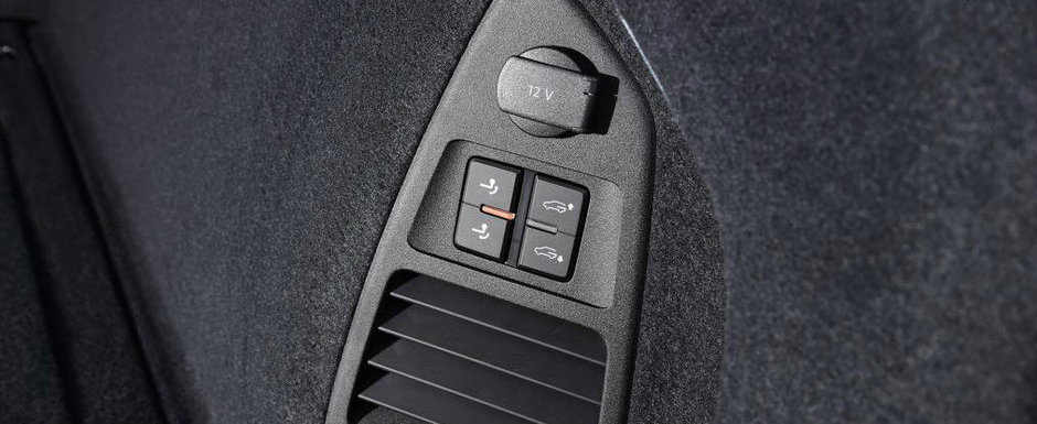 Motivul pentru care acest Volkswagen cu 18.000 km in bord costa mai mult decat un S-Class nou-nout. POZE REALE Motivul pentru care acest Volkswagen cu 18.000 km in bord costa mai mult decat un S-Class nou-nout. POZE REALE