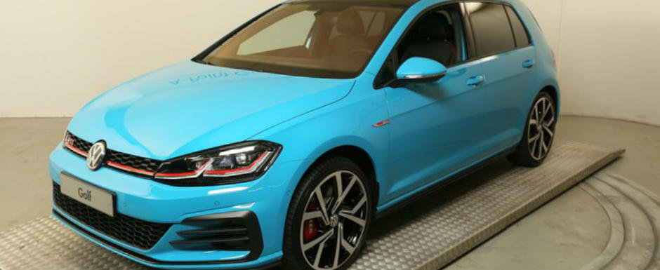 Motivul pentru care nimeni nu vrea acest Golf. Masina germana sta in showroom din 2018 Motivul pentru care nimeni nu vrea acest Golf. Masina germana sta in showroom din 2018