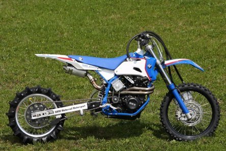 Moto de la BMW pentru hill climbing Moto de la BMW pentru hill climbing