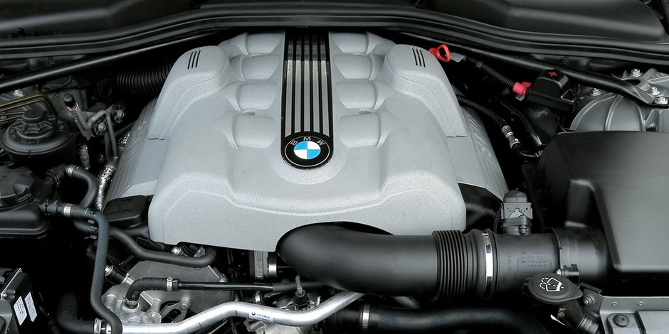Motoarele anului 2010 - BMW a insfacat 4 premii! Motoarele anului 2010 - BMW a insfacat 4 premii!