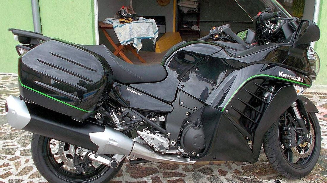 Motocicleta Kawasaki GTR 1400, 2015