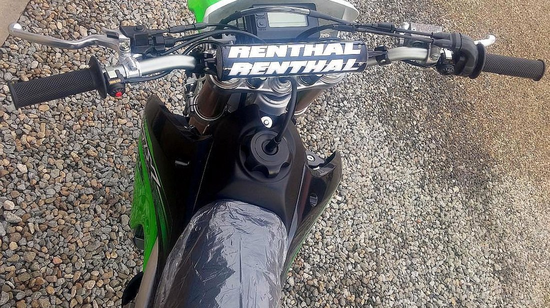 Motocicleta Kawasaki KLX450R 2016