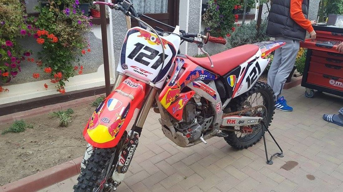 Motocross Honda crf 450R an 2005 modificata pentru competitii