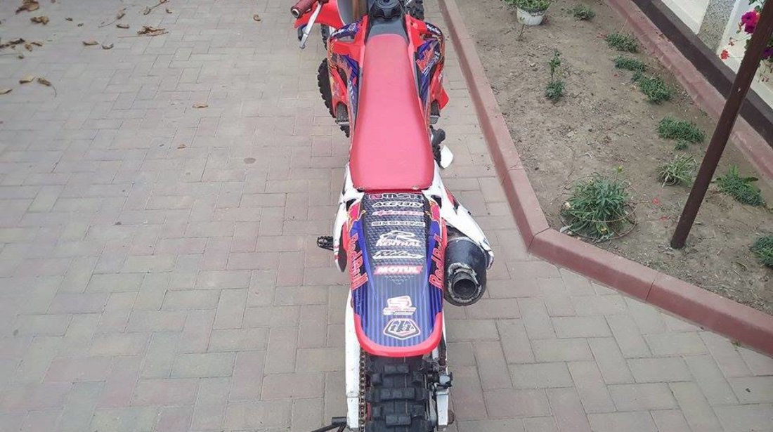 Motocross Honda crf 450R an 2005 modificata pentru competitii