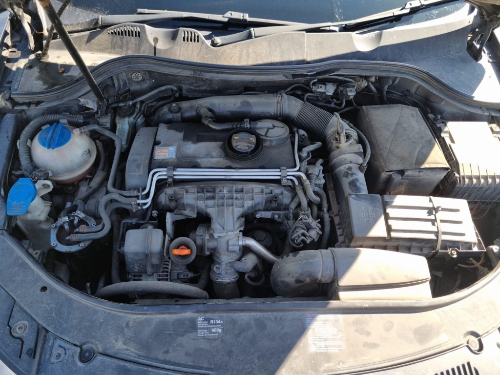 Motor 03G100037K VW Passat B6 2.0 TDI 140 cai BKP cutie manuala 6 trepte KDN cod culoare LC9X an 200