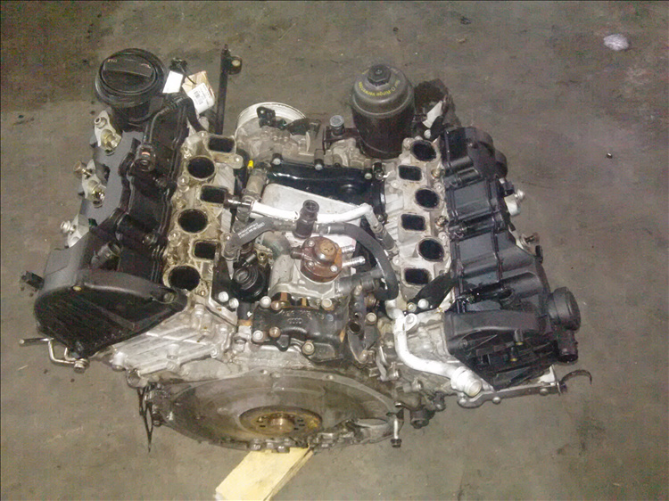 Motor 3.0 TDI VOLKSWAGEN TOUAREG an fabr. 2014