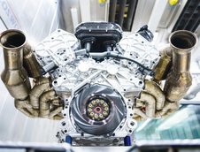 Motor Aston Martin Valkyrie