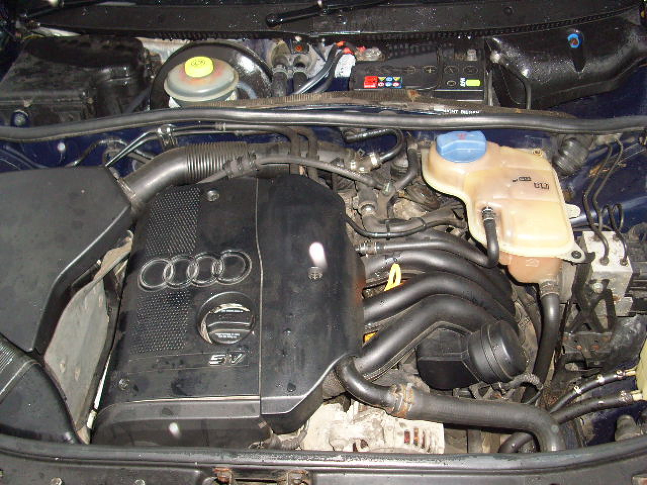 Motor Audi A4-1.8i