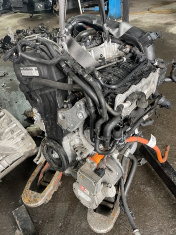 Motor audi Hybrid cod DGE
