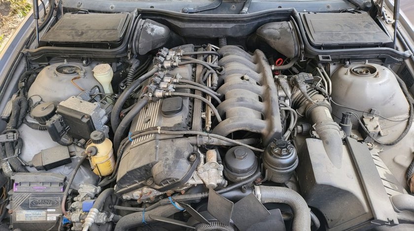 Motor BMW E39 520i M52B20 S3