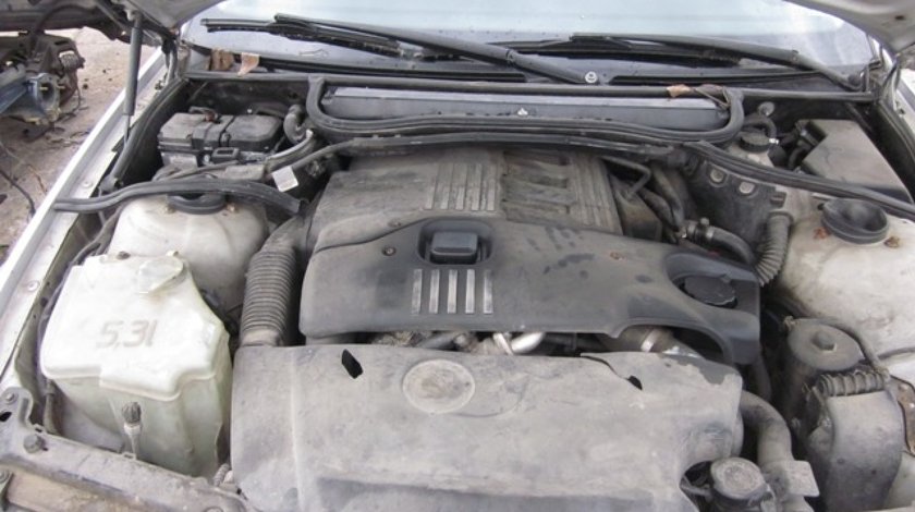 Motor BMW E46 320d.