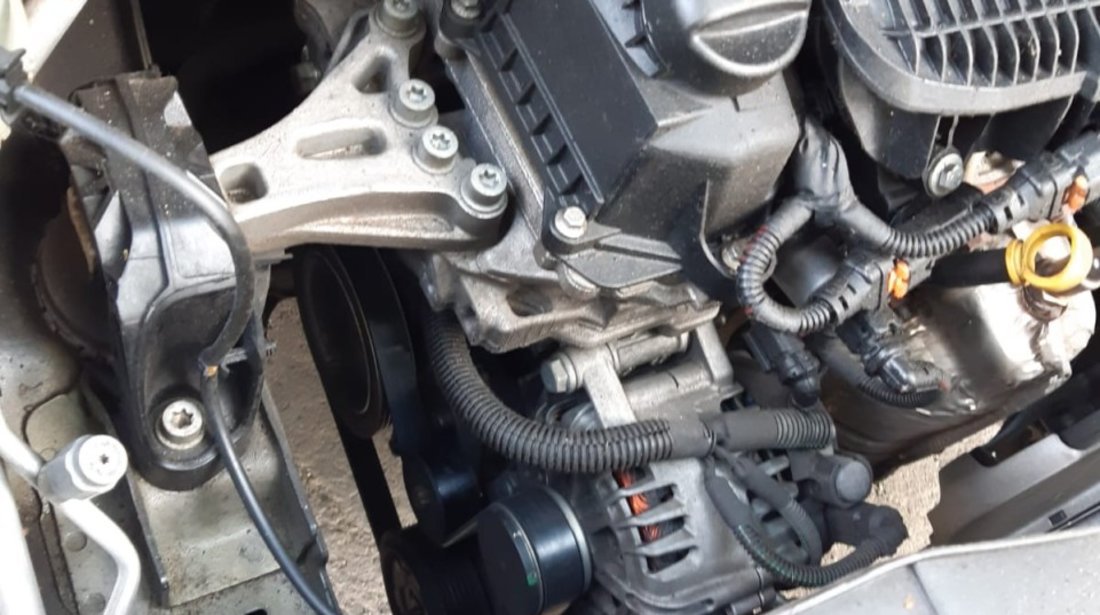 Motor Citroen C4 Cactus 2015 1.2 benzina Cod VTI