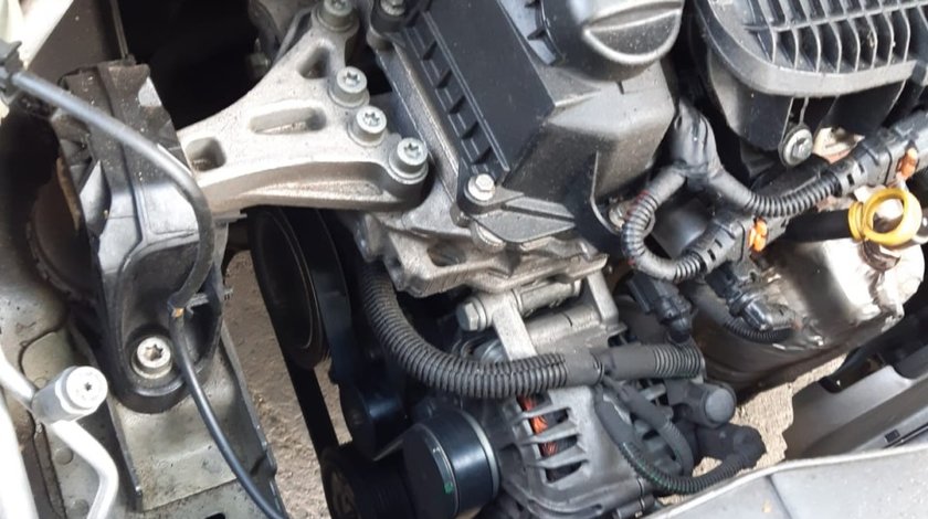 Motor Citroen C4 Cactus 2015 1.2 benzina Cod VTI