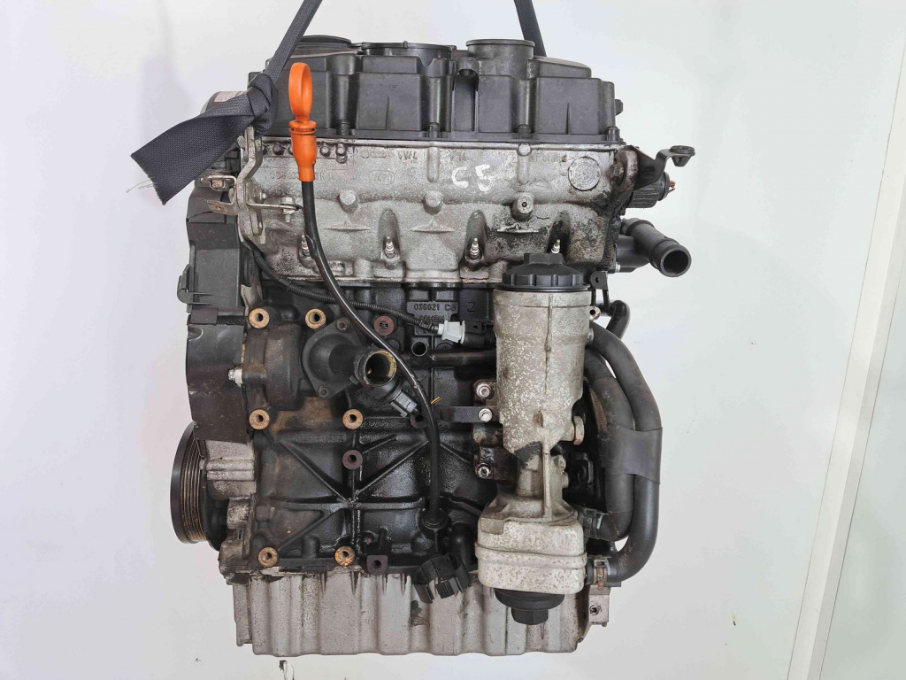 Motor complet ambielat Volkswagen Golf 5 Plus (5M1) [Fabr 2005-2008] BLS 1.9 TDI BLS 77KW / 105CP