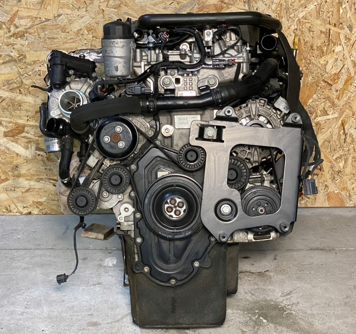 Motor complet cu anexe Land Rover Discovery 2.0 benzina - cod motor PT204