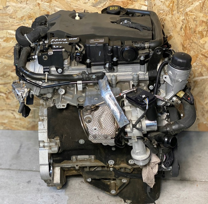 Motor complet cu anexe Range Rover Evoque 2.0 benzina - cod motor PT204