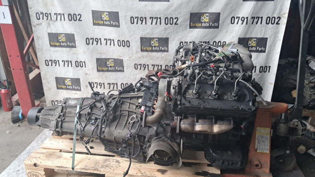 Motor complet fara anexe 3.0 TDI Audi A4 B8 cod motor CCWA an 2010