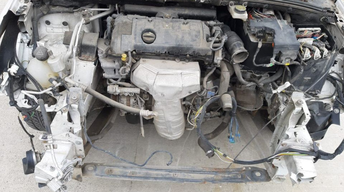 Motor complet fara anexe Citroen C4 2013 hatchback 1.4i