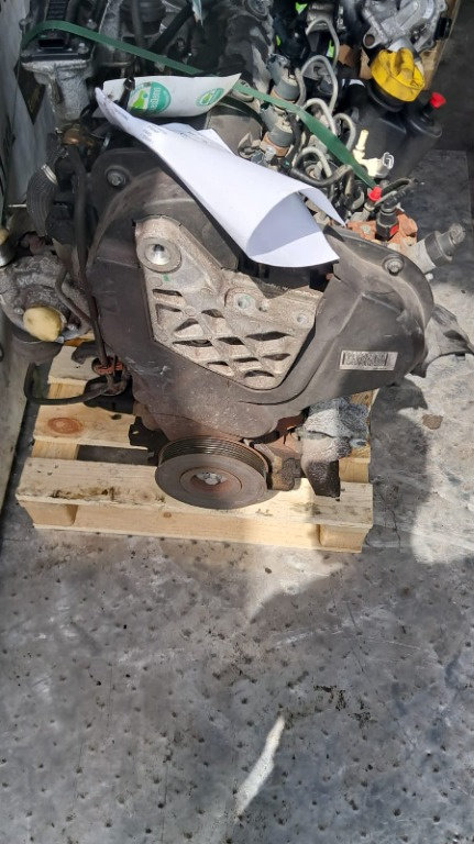 Motor complet fara anexe Renault Clio 1.9 DCI cod motor F9Q 96 KW/131 Cp transmisie manuala an 2011