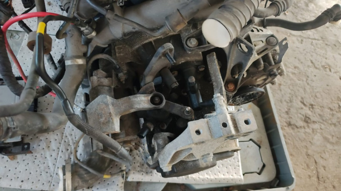 Motor complet fara anexe Vw Passat B6 1.6 TDI , cod motor CAY ,transmisie manuala , an 2010 cod CAYC