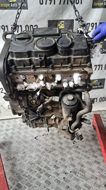 Motor complet fara anexe VW Touran 2.0 TDI cod motor BMN 170Cp an 2007