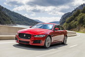 Motor de 300 CP pentru Jaguar XE, XF si F-Pace