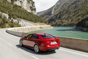 Motor de 300 CP pentru Jaguar XE, XF si F-Pace