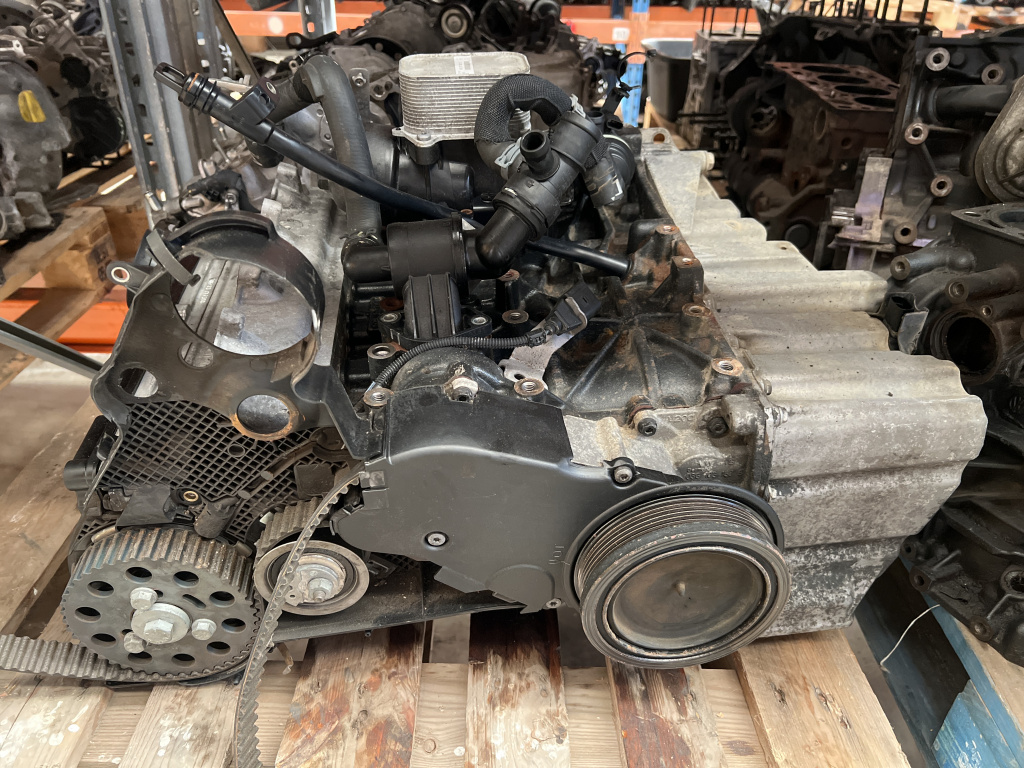 Motor dezechipat Audi Q5 2.0 Motorina 2013, CJC