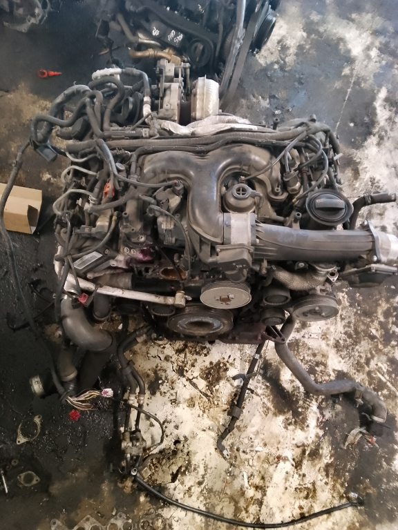 Motor dezechipat Volkswagen Touareg 3.0 Motorina 2013, CJM