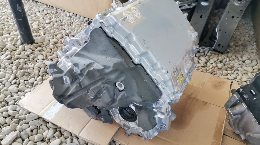 Motor electric BMW i4 (G26) M50 BMW iX produs 25.10.2022 partea frontala 5A556C7