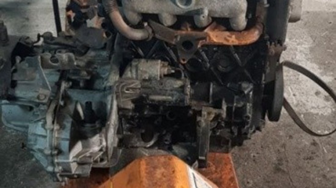 Motor fara accesorii Renault Trafic II 1.9 dCi 101 CP cod motor F9Q760