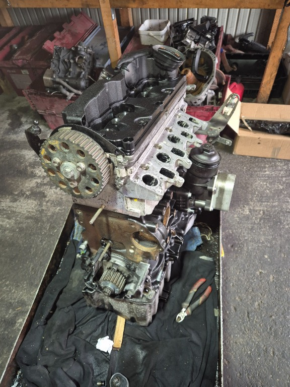 Motor fara anexe Audi Volkswagen Skoda Seat 2.0 TDI Euro 5 CGL CFF CJC CFH CFG