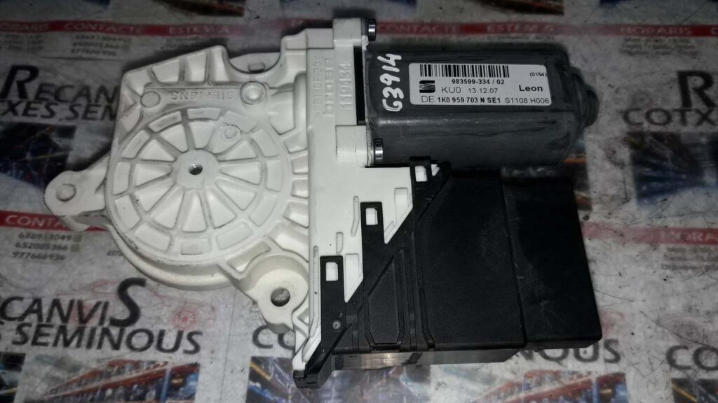 MOTOR geam spate stanga SEAT LEON 1K0 959 703 N / 1K0959703N,