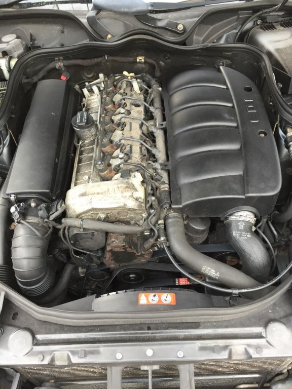 Motor Mercedes E Class E270 w211 2005