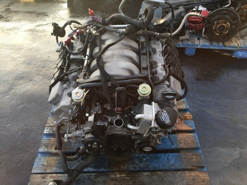Motor Mercedes E500 w211 v8 tip motor 113
