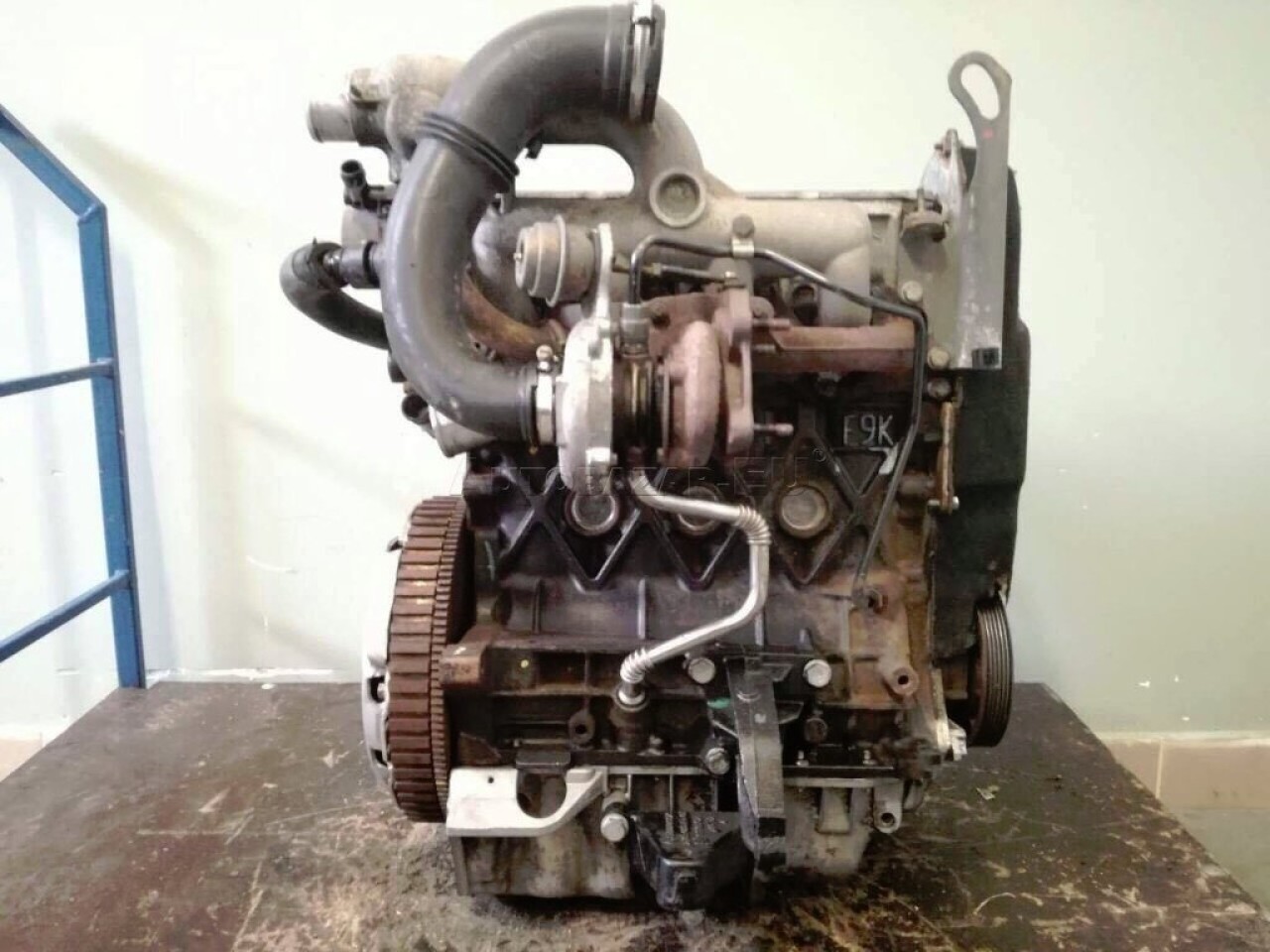 Motor opel vivaro 1.9 cdti f9q760 101 cai