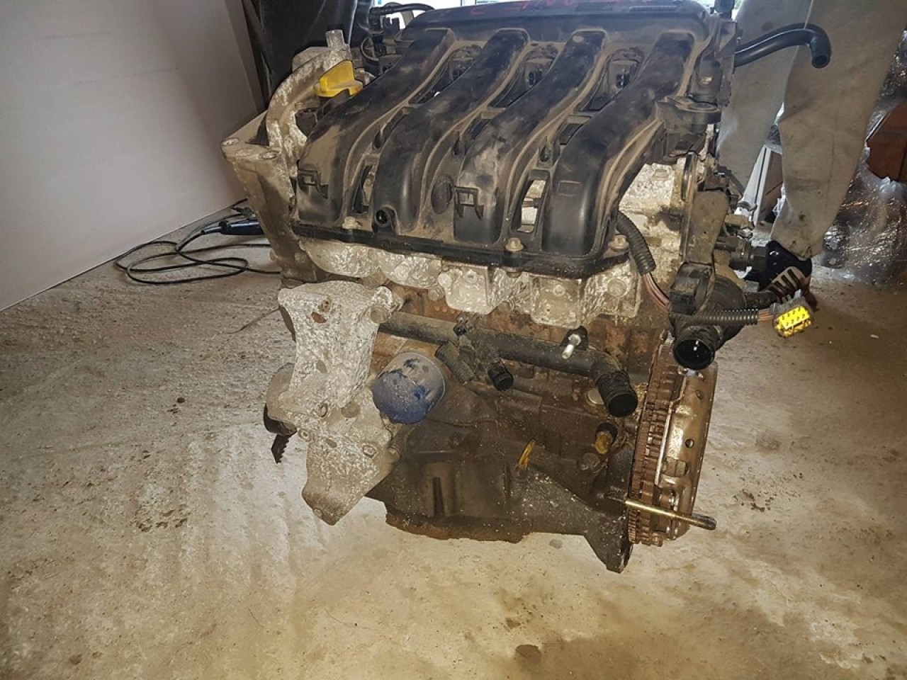 Motor renault megane 2 1.6 16v tip k4m760 113 cai