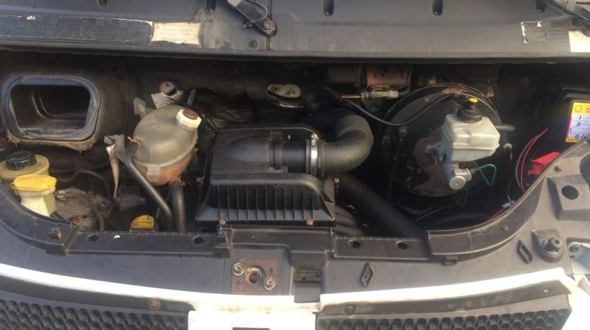 Motor Renault Trafic 2.5 DCI cod motor G9U