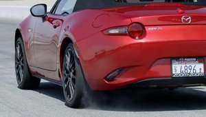 Motor Trend pune fata in fata Subaru BRZ si noua Mazda Miata