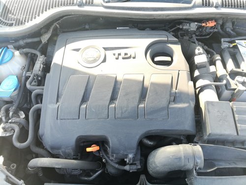Motor Volkswagen 1.6TDI cod motor CAY