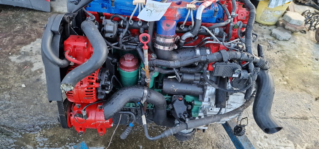 Motor Volvo V70 XC70 XC90 V60 S80 2.4D D5 D5244T Euro 4