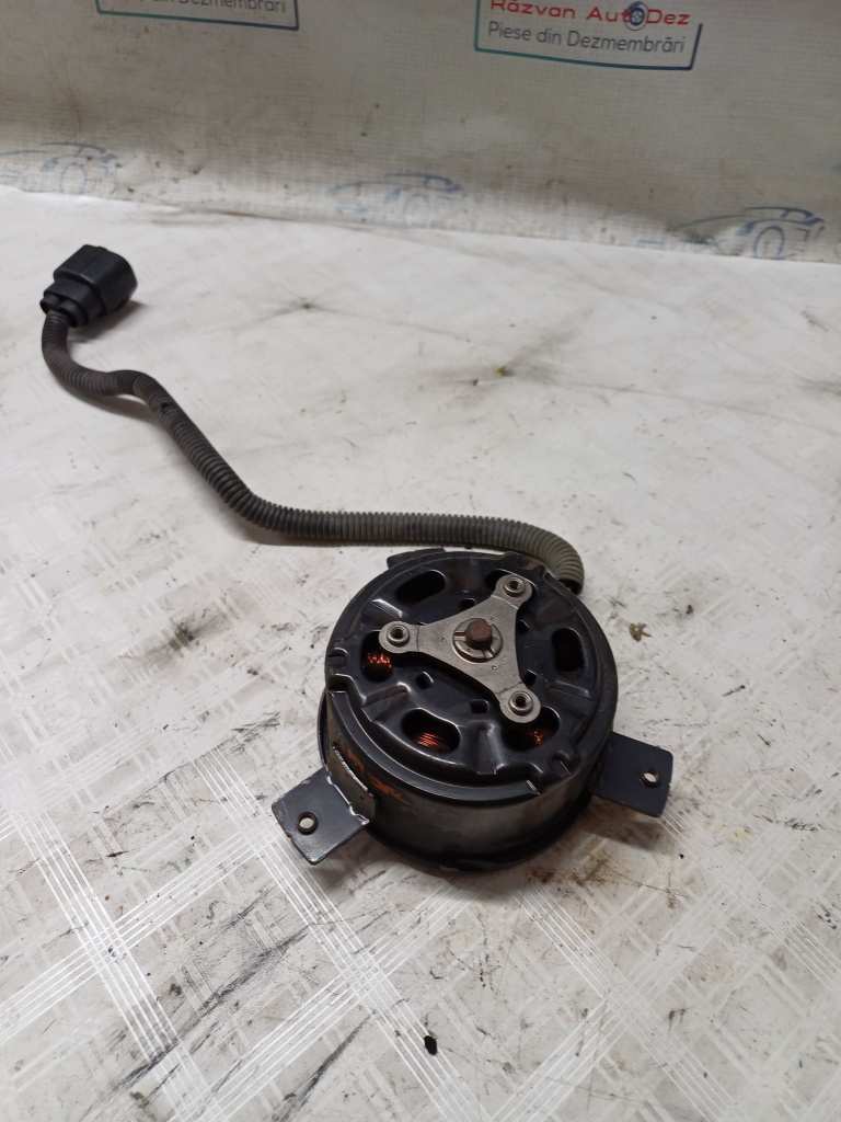 Motoraș electroventilator Hyundai Santa Fe - Motorina 2016, 3137230079