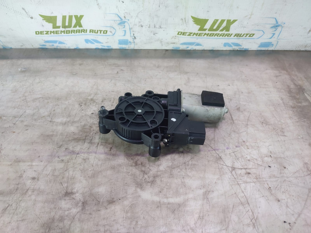 Motoraș geam dreapta spate BMW X1 E84 [2009 - 2012] 2.0 d N47D20C