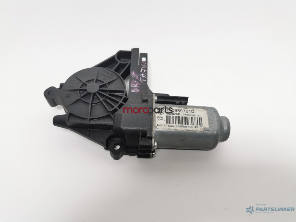 Motoraș geam pivotant VOLKSWAGEN TOURAN 1T1, 1T2 2003 - 2010 2.0 TDI BMM VAG 1T0959701D