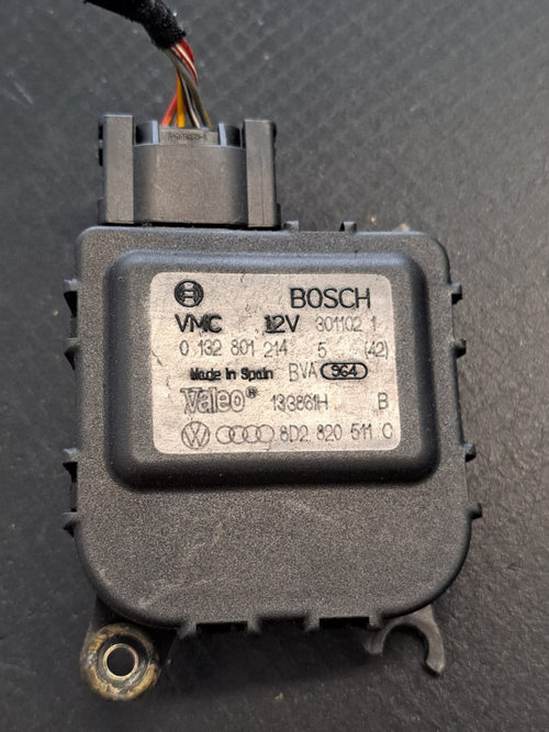 Motoras actuator clima Audi A3 8L , A4 B5 , Skoda Superb , Golf 4 ,Passat B5 , Seat Leon - COD 8D282...