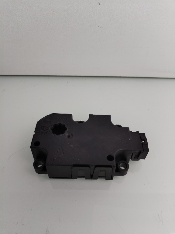 Motoras aer bord Mercedes C Class W205 T1002128BC