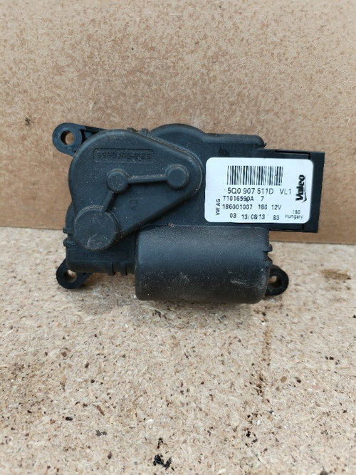 Motoras aer bord Skoda Octavia 3 5Q0907511D